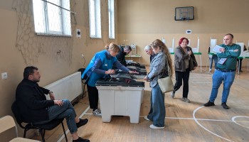 В азербайджанских группах поздравляют грузинскую правящую партию с победой в выборах